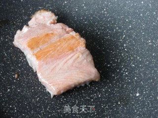 八珍酱三文鱼米饭的做法步骤：5