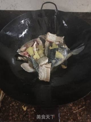 水煮活鱼的做法步骤：2