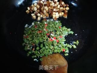 空心菜梗炒香干的做法步骤：9