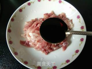 土豆肉丝的做法步骤：2