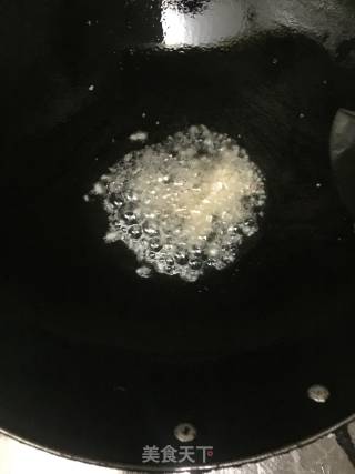 蒜蓉猪油炒麦菜的做法步骤：3