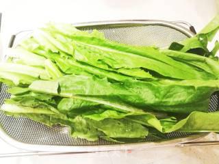 豆豉鲮鱼炒油麦菜（莴笋叶）的做法步骤：2
