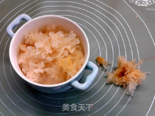薏莲山药玉竹银耳汤的做法步骤：4