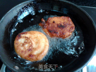 煎糯玉米饼的做法步骤：10