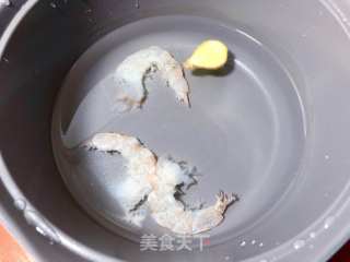 【宝宝辅食】鲜虾杂蔬蛋卷的做法步骤：4