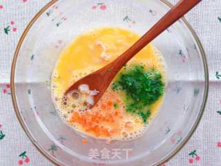 【宝宝辅食】鲜虾杂蔬蛋卷的做法步骤：9