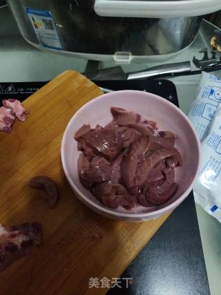 爆炒腰花的做法步骤：1