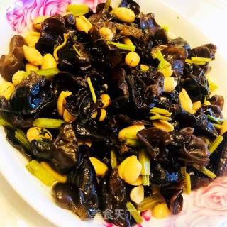 芹菜黑木耳的做法步骤：9
