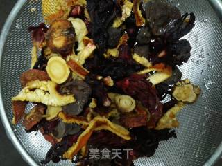 酸梅汤的做法步骤：2