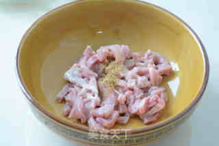 沙茶肉丝炒年糕的做法步骤：6