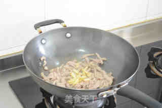沙茶肉丝炒年糕的做法步骤：11