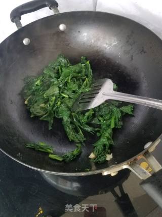 清炒红薯叶的做法步骤：4