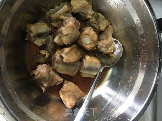 糖醋小排简易版的做法步骤：2