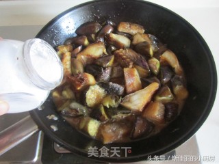 腊鱼烧茄子的做法步骤：10