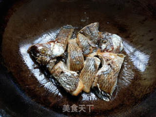 酸菜豆腐鱼汤的做法步骤：7