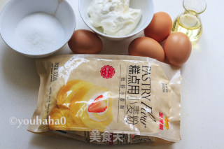 酸奶纸杯蛋糕的做法步骤：1