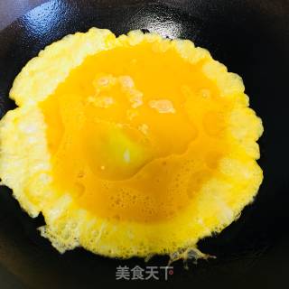胡萝卜丝炒蛋的做法步骤：3