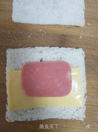 小兔子吐司卷的做法步骤：4