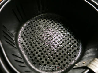 空气锅烤咸猪蹄的做法步骤：3