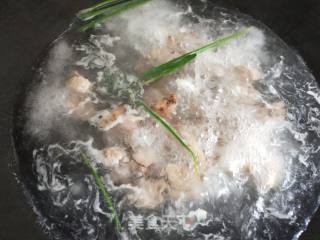 双椒炒鸭肉的做法步骤：3