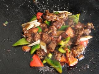 双椒炒鸭肉的做法步骤：12