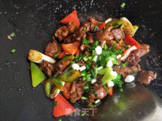 双椒炒鸭肉的做法步骤：13
