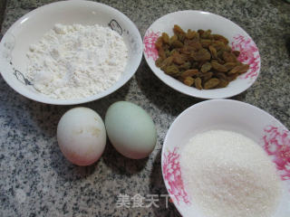 葡萄干蛋糕的做法步骤：1