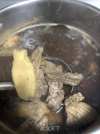 【兔子爱厨房】手撕牛肉的做法步骤：4