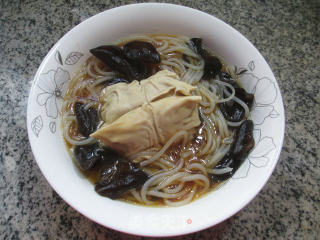 黑木耳肉面结煮米粉的做法步骤：8