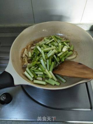 杏鲍菇炒芦笋的做法步骤：8