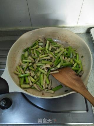 杏鲍菇炒芦笋的做法步骤：10