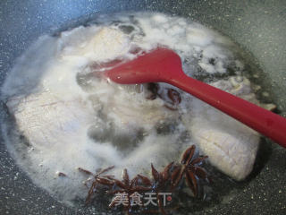 油豆腐烧大排的做法步骤：4