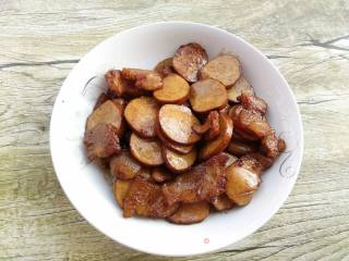五花肉炒素鸡的做法步骤：11