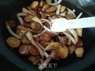 洋葱花肉炒素鸡的做法步骤：12