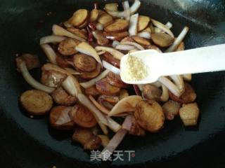 洋葱花肉炒素鸡的做法步骤：13