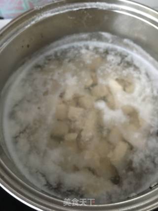 鸡脯肉炒茄子的做法步骤：3