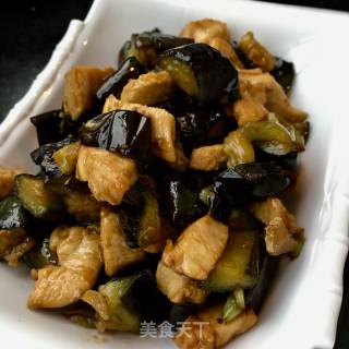 鸡脯肉炒茄子的做法步骤：17