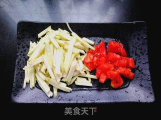 茄丝蛋花汤的做法步骤：2