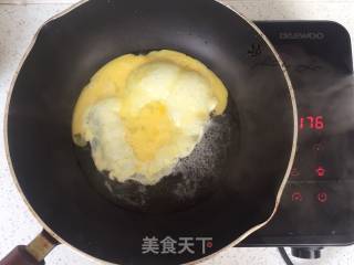 海苔肉松小饭团的做法步骤：2