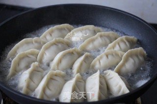 生煎牛肉饺子的做法步骤：9