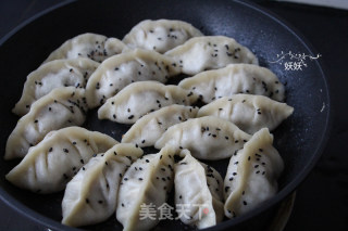 生煎牛肉饺子的做法步骤：10