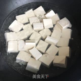 老干妈烧豆腐的做法步骤：5