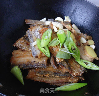 家常熬带鱼的做法步骤：6