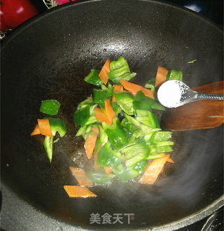 青椒炒肚片的做法步骤：5