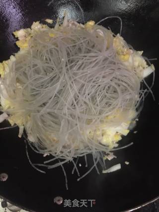 白菜肉末炒粉条的做法步骤：7