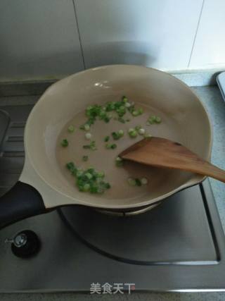 炒豆腐皮的做法步骤：4