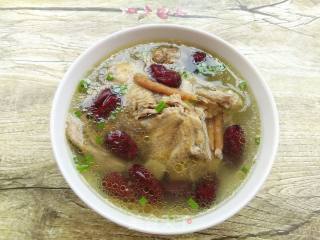 蒸太子参红枣鸽子汤的做法步骤：8