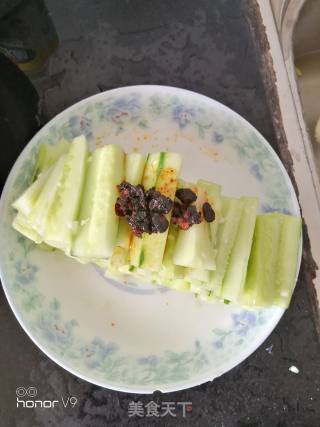 凉拌黄瓜的做法步骤：1