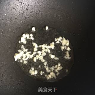青椒炒面筋的做法步骤：4