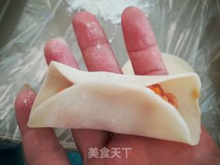红萝卜玉米饺子的做法步骤：11